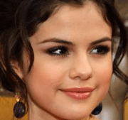 Selena-Gomez-to-star-in-Mon.gif